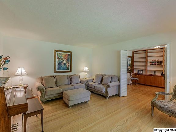 4th image of 2603 Arrow Wood Dr SE