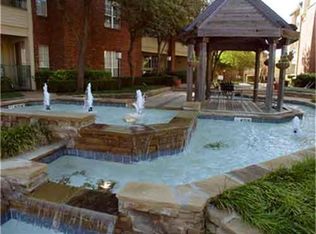 1720 NE Green Oaks Blvd #10, Arlington, TX 76006