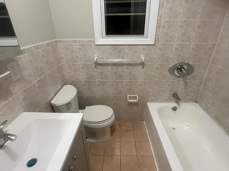 424 Scotland Rd #1 — Photo 10