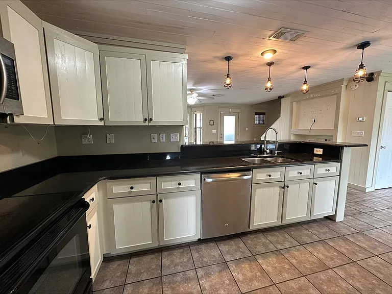 59 Wedge Ct #1 — Photo 5