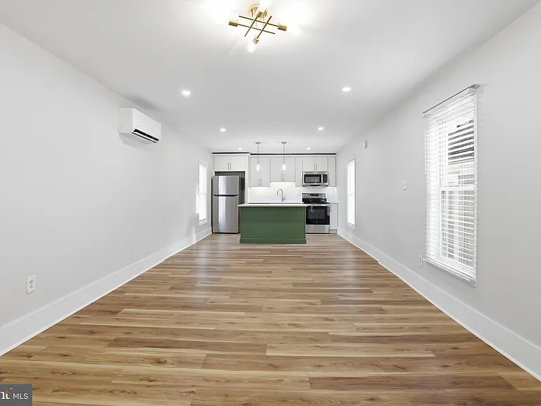 319 E A St #1 — Photo 7