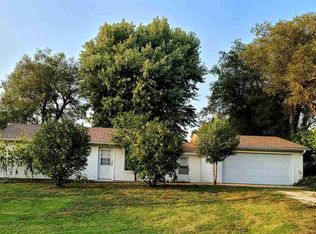 406 Market St, Carbondale, KS 66414