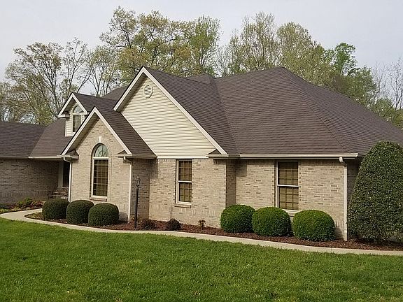 Front view garage end