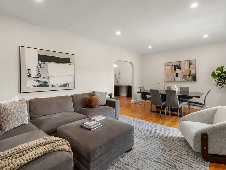 15 Monmouth Ct #5 — Photo 3
