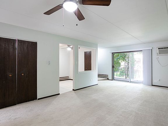4th image of 5334 Waterbury Ln APT 1204A