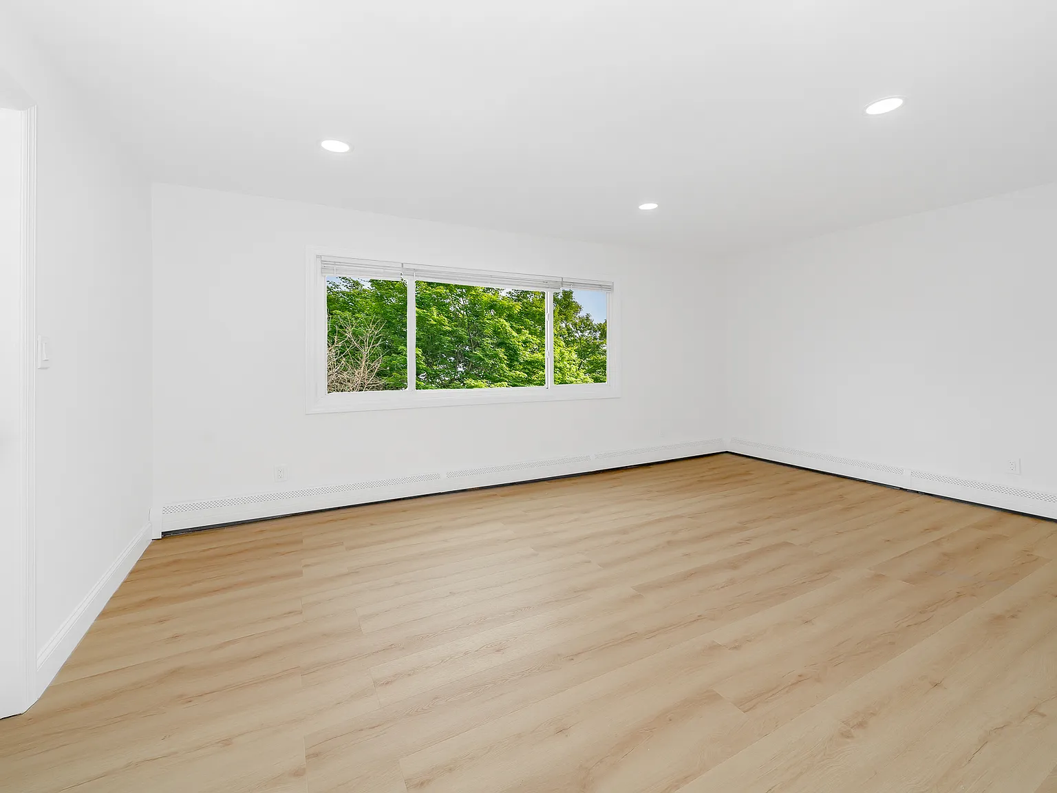 2 bed, 1200 sqft, $3,150 — Photo 3