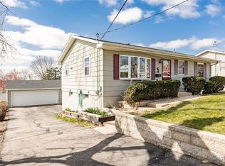 7 33rd Ave SW, Cedar Rapids, IA 52404