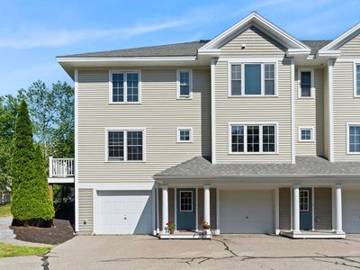 3 Stonewall Way #B, Exeter, NH, 03833