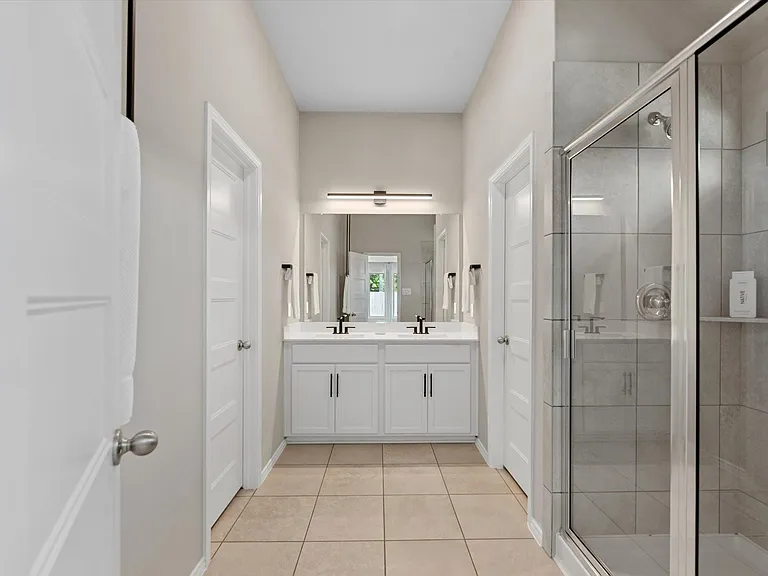 2901 Yaupon Grove Ln — Photo 21