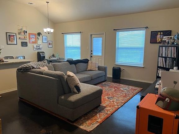 4th image of 210 Stacy Ln #210
