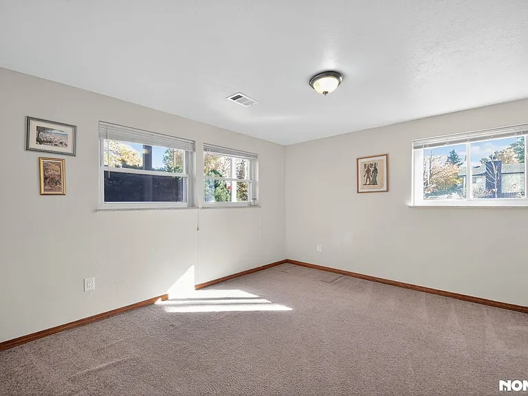 13432 W Alaska Pl — Photo 16