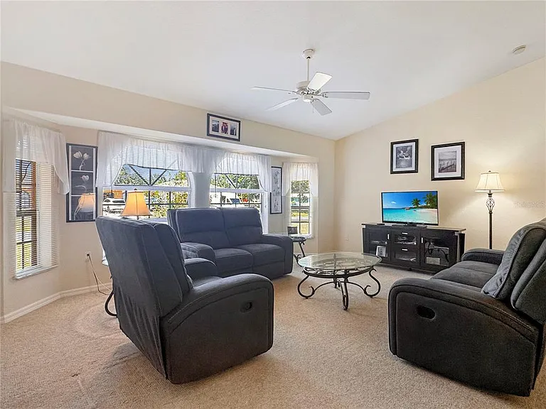 18353 Grace Ave — Photo 8
