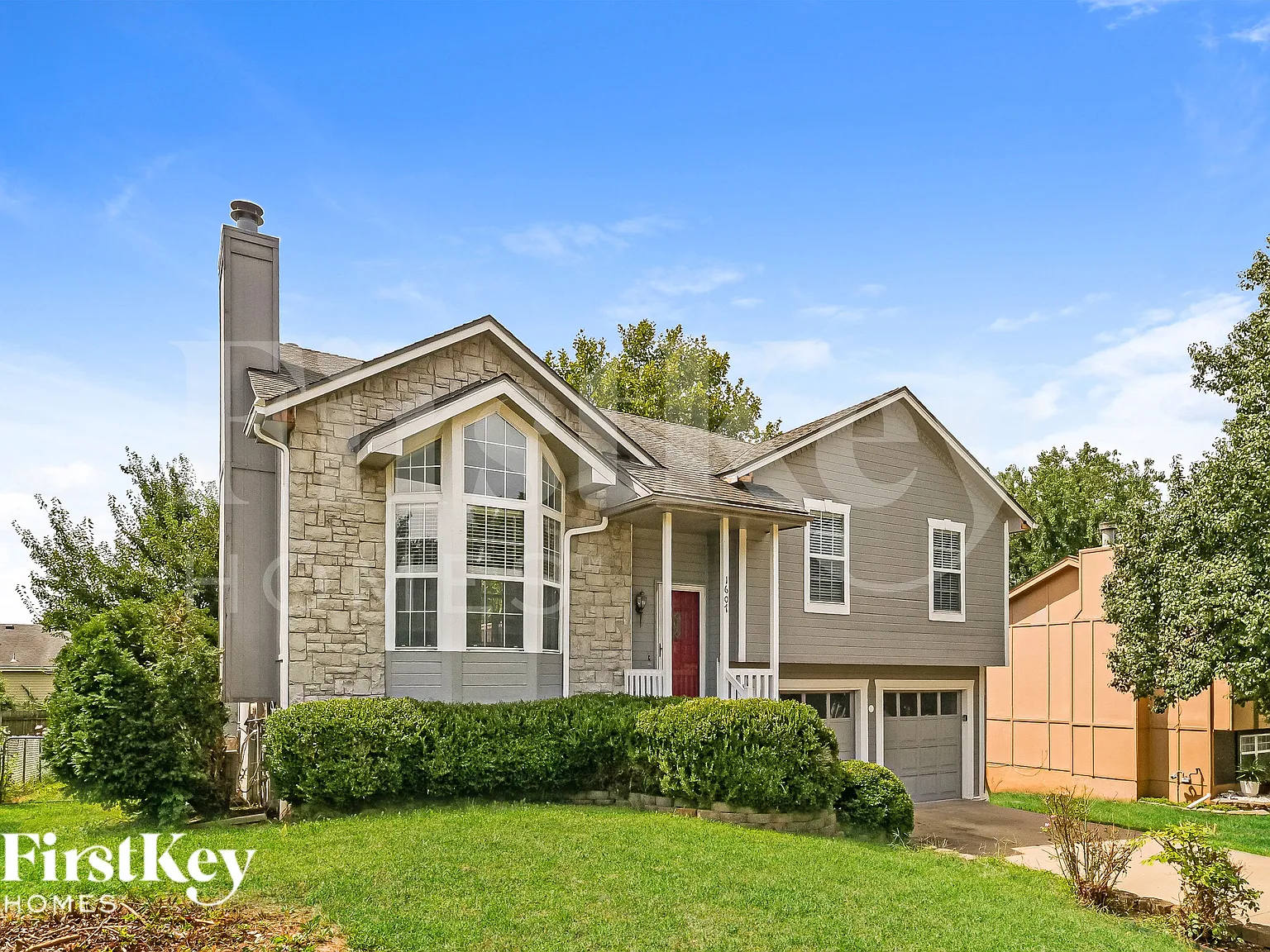 4 bed, 2.5 bath, 1754 sqft, $2,180 — Photo 2