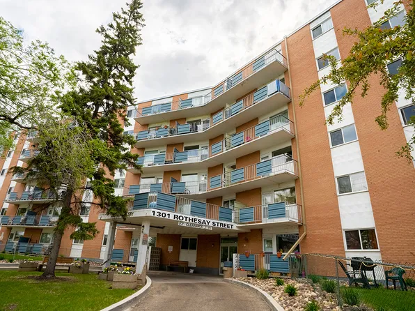 1301 Rothesay St #301, Winnipeg, MB R2G 1T9