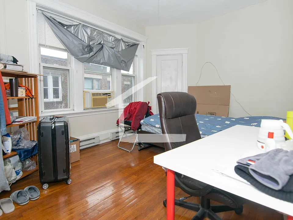 883A Huntington Ave #2A