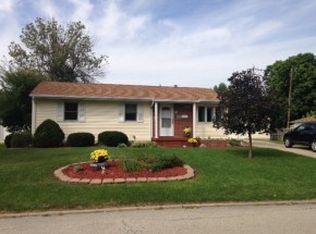 87 Northland Dr, Decatur, IL 62526