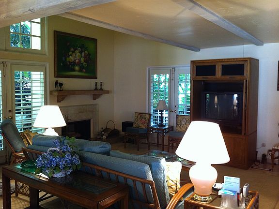 2nd image of 8672 Villa La Jolla Dr