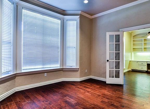 4th image of 3625 Wooded Creek Cir