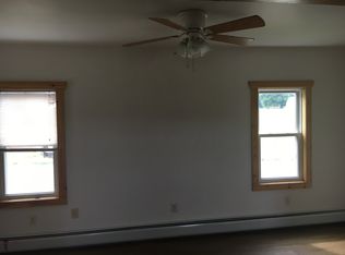 1014 Pear Rd, Walnutport, PA 18088