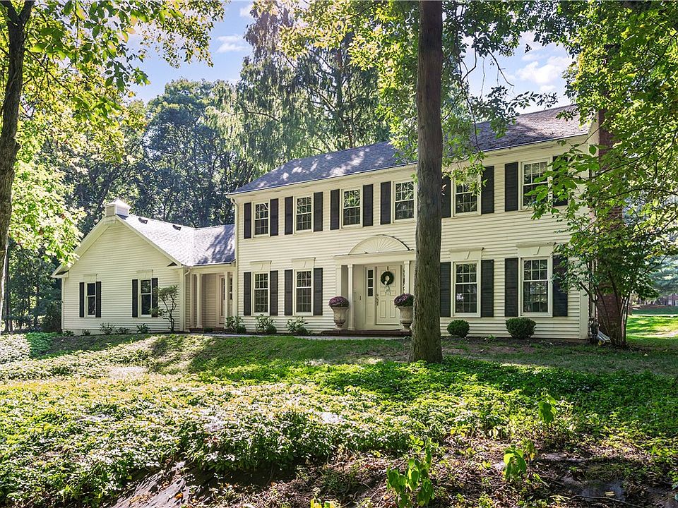 1st image of 17 Great Oak Ln