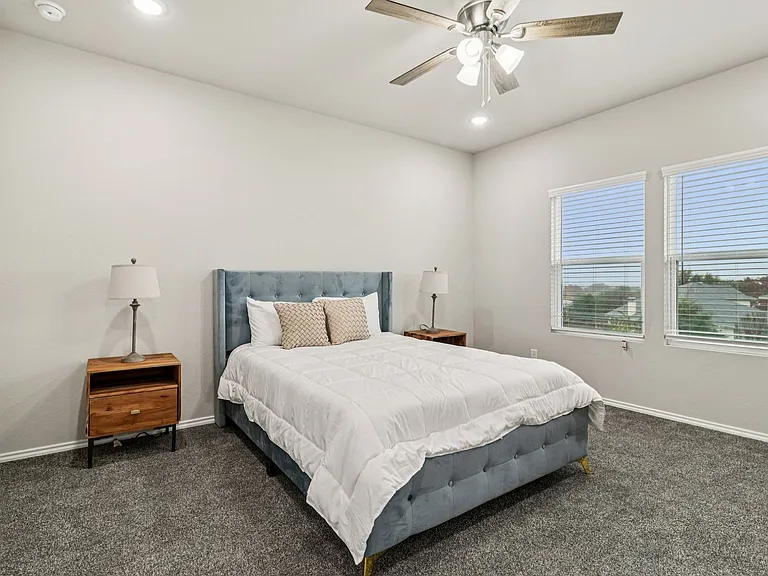 8911 FM 1560 N — Photo 25