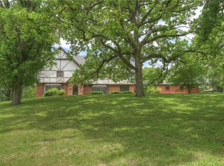 720 S High St #49B, Neosho, MO 64850