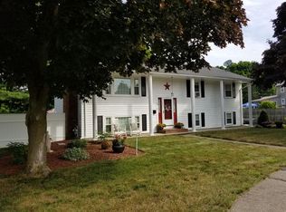 15 Longmeadow Rd, Weymouth, MA 02190