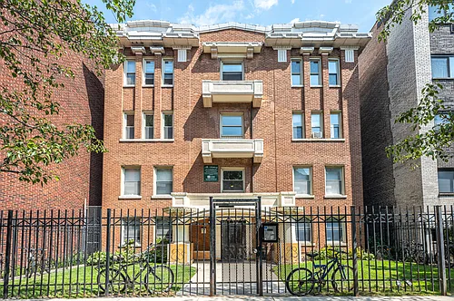 5511 n Kenmore Photo 1