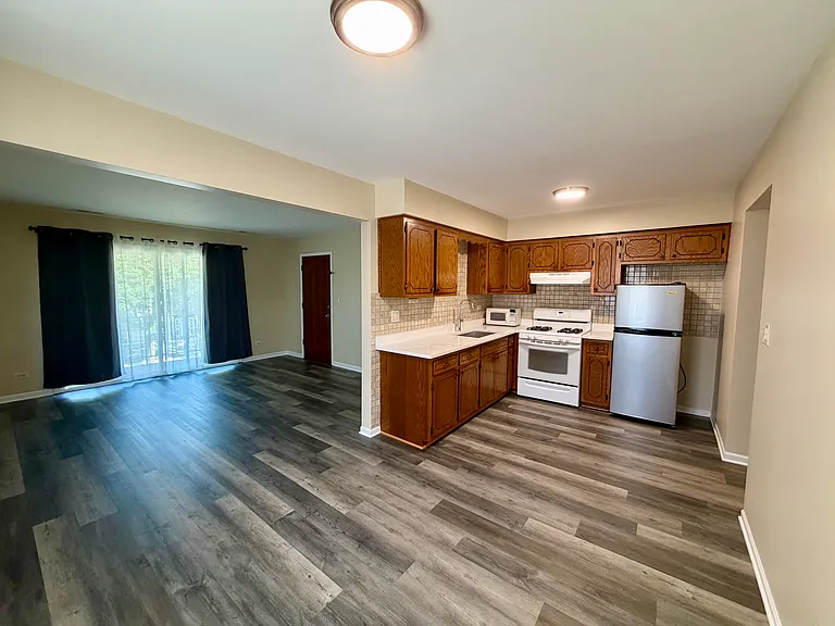 4600 Grove Ave #2N — Photo 3
