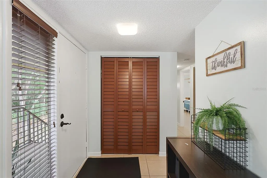 2 bed, 2.0 bath, 897 sqft, $1,450 — Photo 4