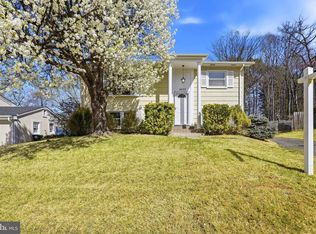 4422 Hamilton Dr, Woodbridge, VA 22193