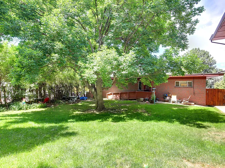831 N Glencoe St — Photo 21