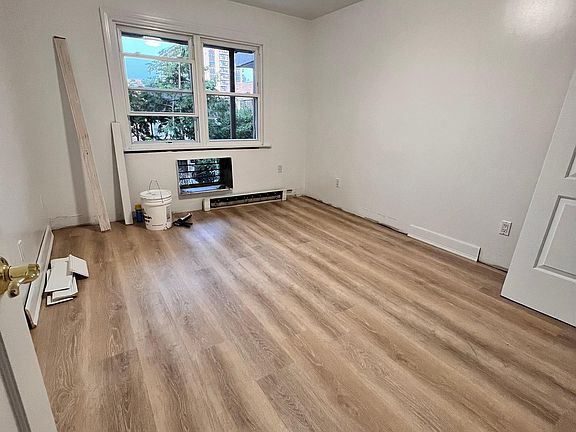 4th image of 1651 Bell Blvd APT 1
