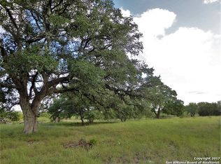 330 Highland Mdws, Bandera, TX 78003