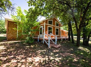 19 Russell Rd, McLoud, OK 74851
