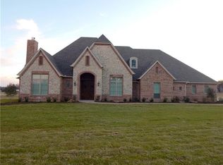 800 Kimbrough Rd, Azle, TX 76020