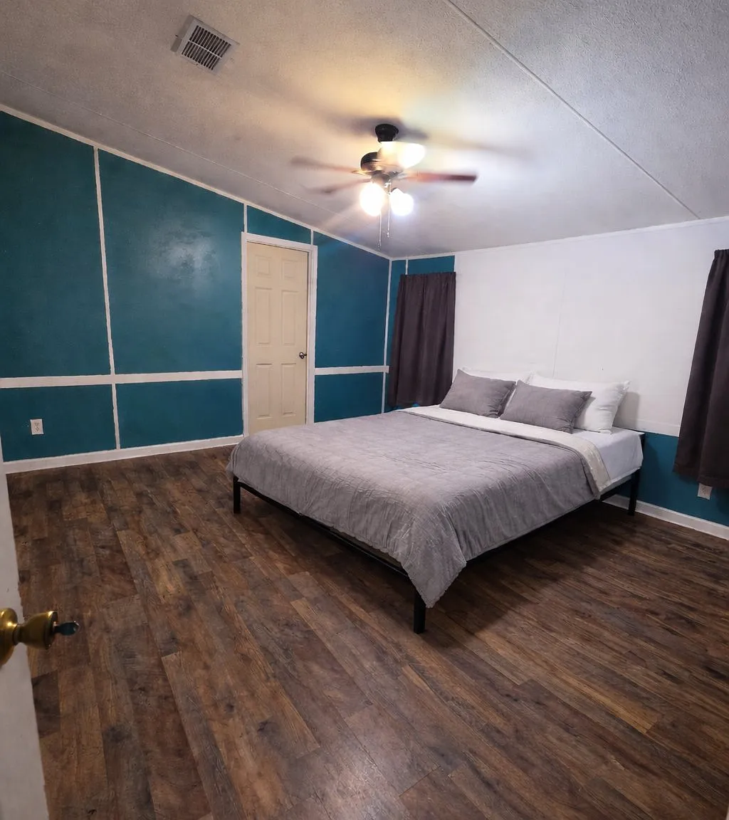 Room with private bathroom for rent — Photo 1