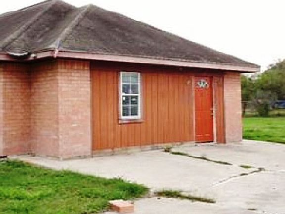 2nd image of 113 Mesquite Dr