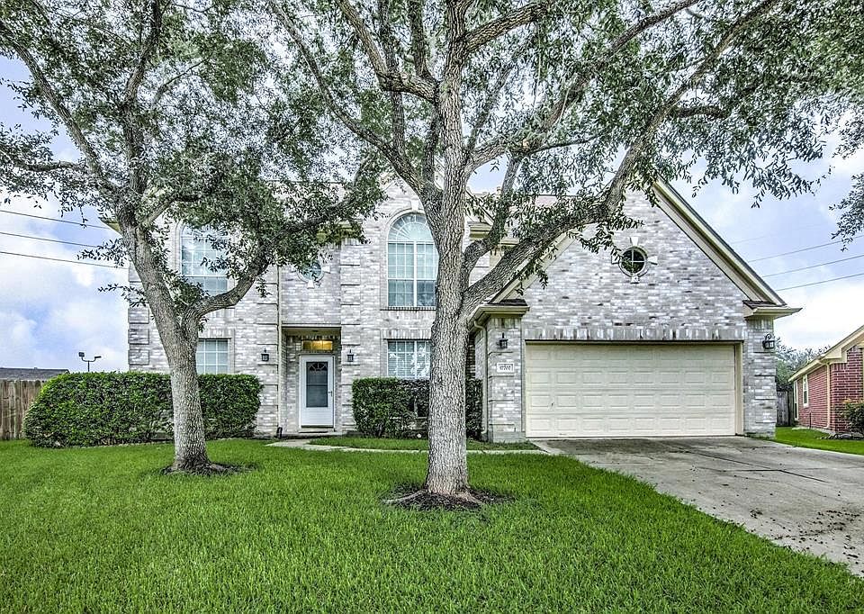 1st image of 17702 Shelby Oaks Cir