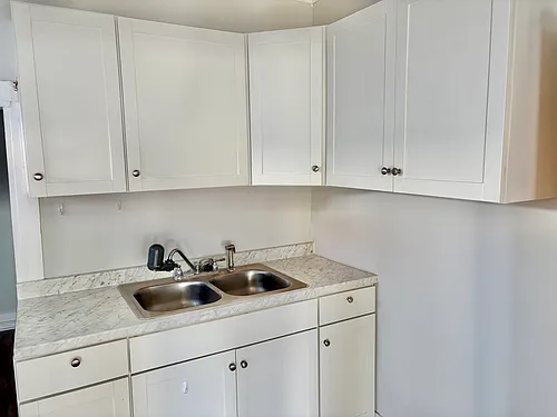 17 Washington St #B Photo 1