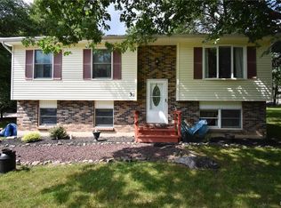 39 Fox Hill Rd, Albrightsville, PA 18210