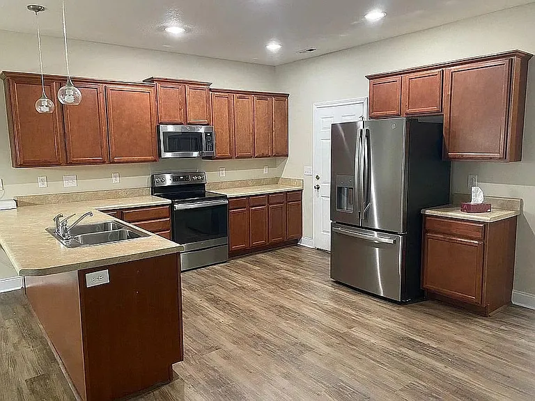 65 Roselite Cir — Photo 6
