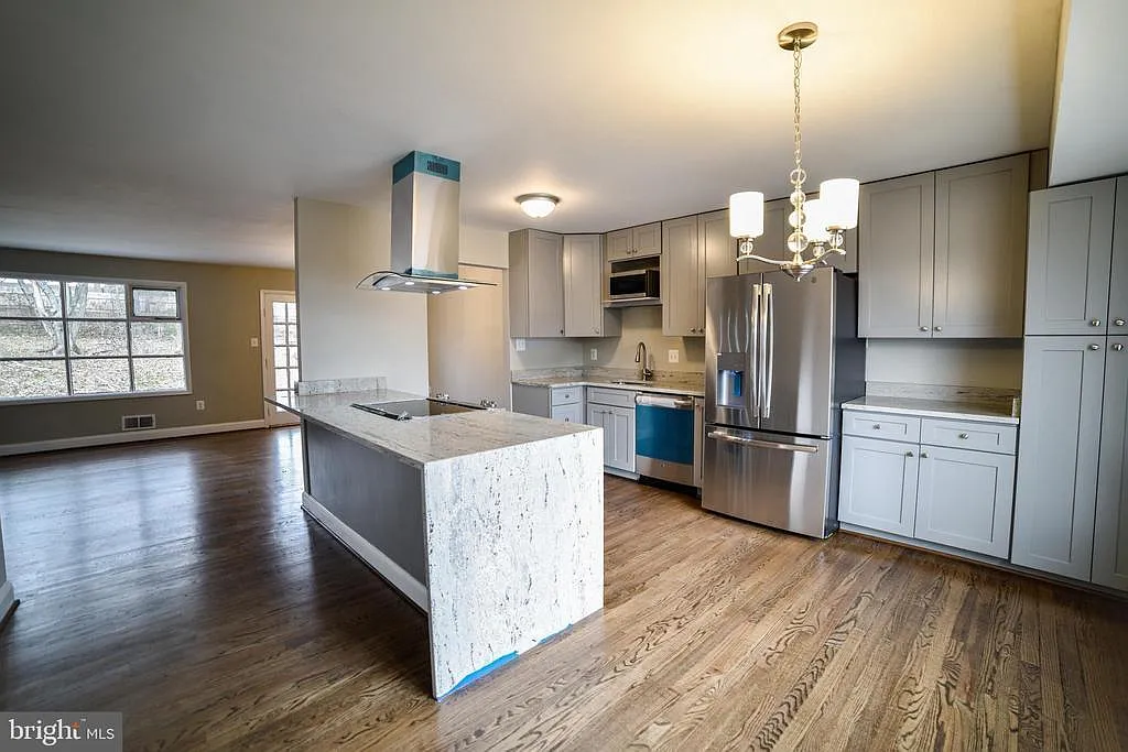 2702 Rambler Pl photo 1