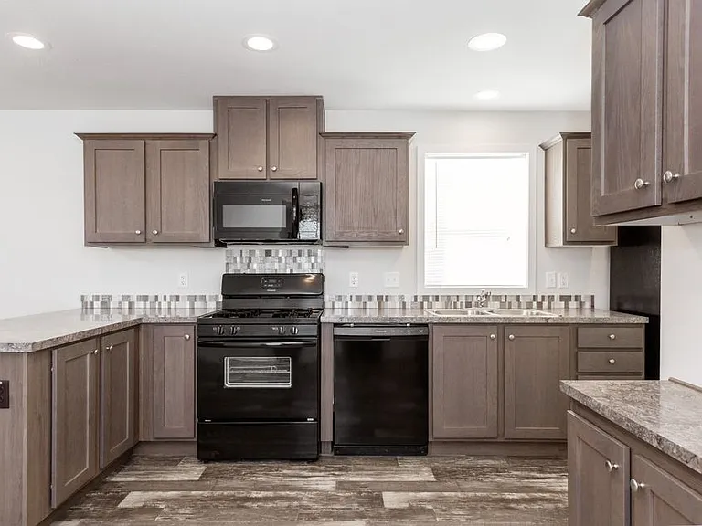 Westbridge Manor — Photo 157