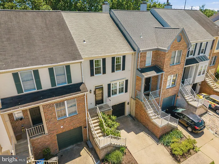 6837 Malton Ct — Photo 4