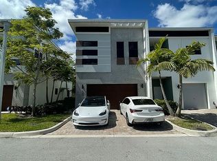 861 NW 45th Ter, Plantation, FL 33317