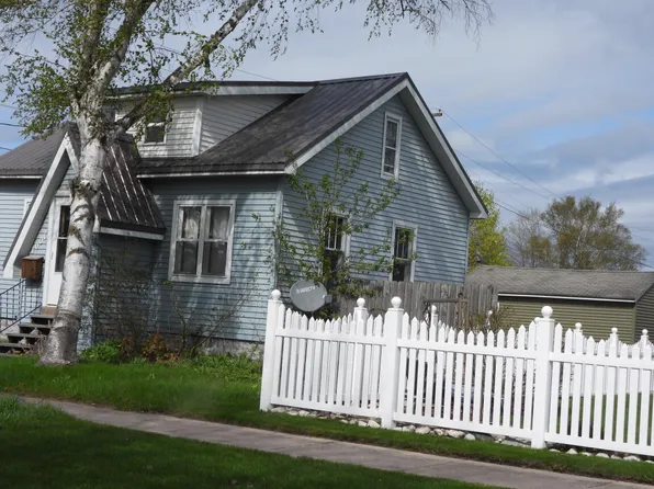 1001 Augusta St, Sault Sainte Marie, MI 49783