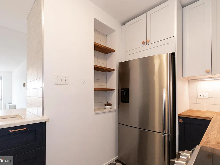 1301 Delaware Ave SW #N512 — Photo 10