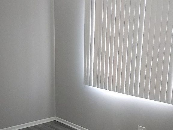2nd image of 609-649 E Glenwood Lansing Rd #619-106