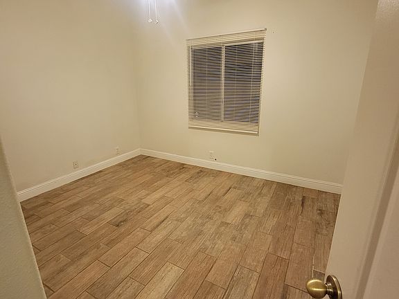 2nd image of 51780 Avenida Madero